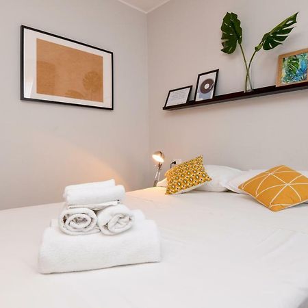 Desenzanoloft Le Chateau De Margot Desenzano del Garda Bagian luar foto